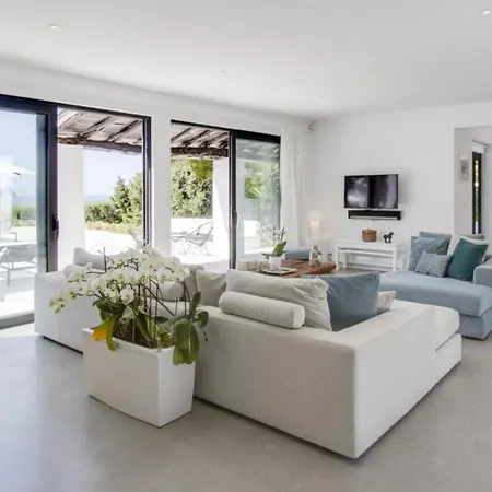 Hébergement de vacances Luxury Villa In Ibiza *